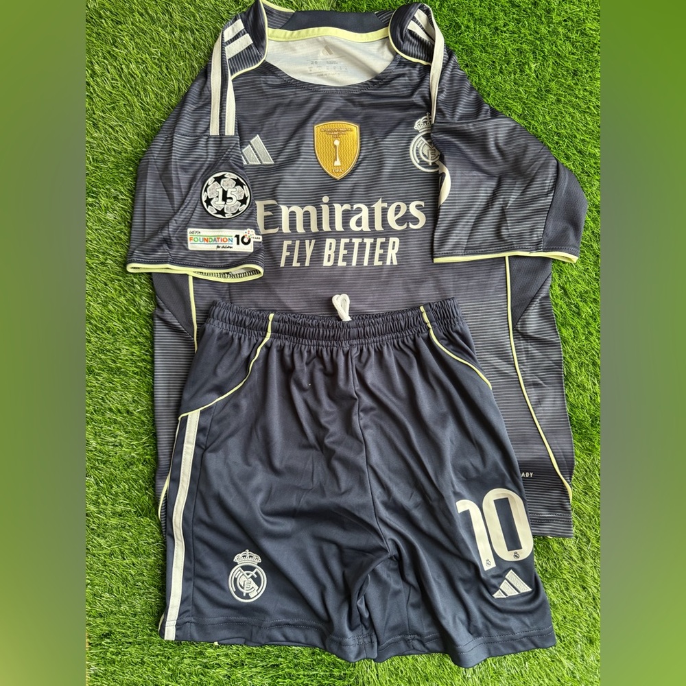 Mbappe madrid jersey kids set - Picture 2 of 2
